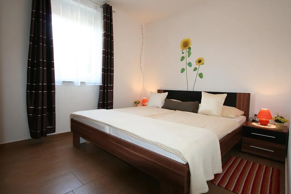 Apartments Lili Klimno