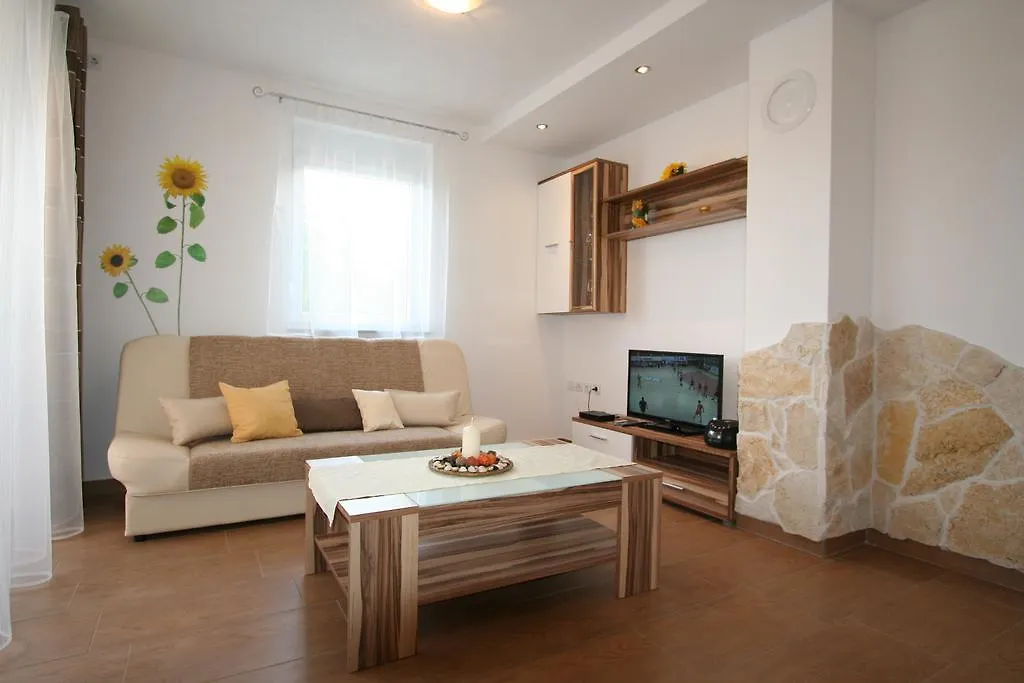 Apartments Lili Klimno