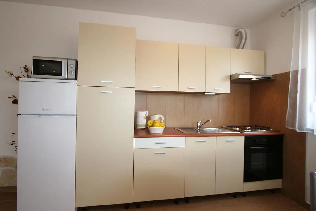 Apartments Lili Klimno Хорватия